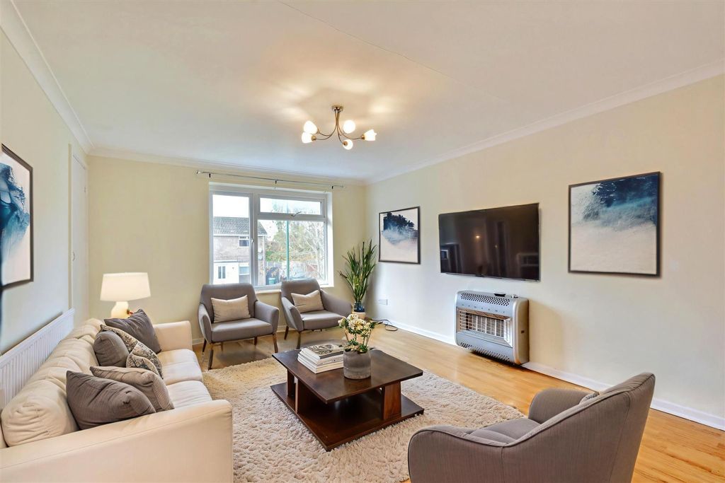 Property photo 3 of 13 Virtual Furnishing_2.Jpeg