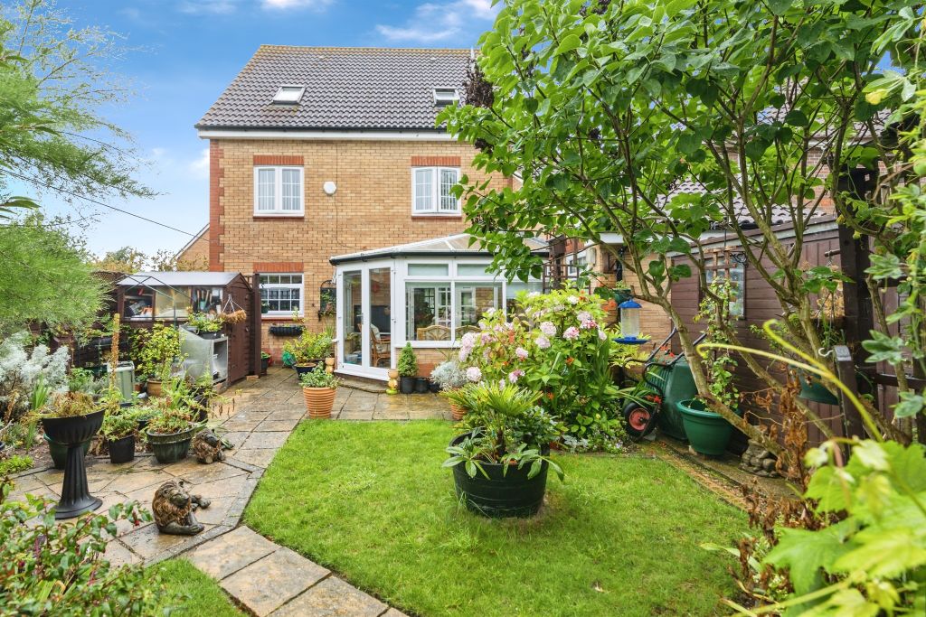 Property photo 2 of 17