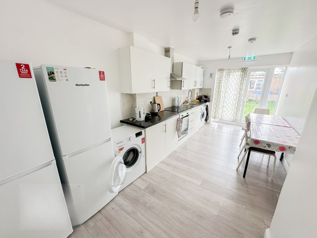 Property photo 3 of 5 Photo 3