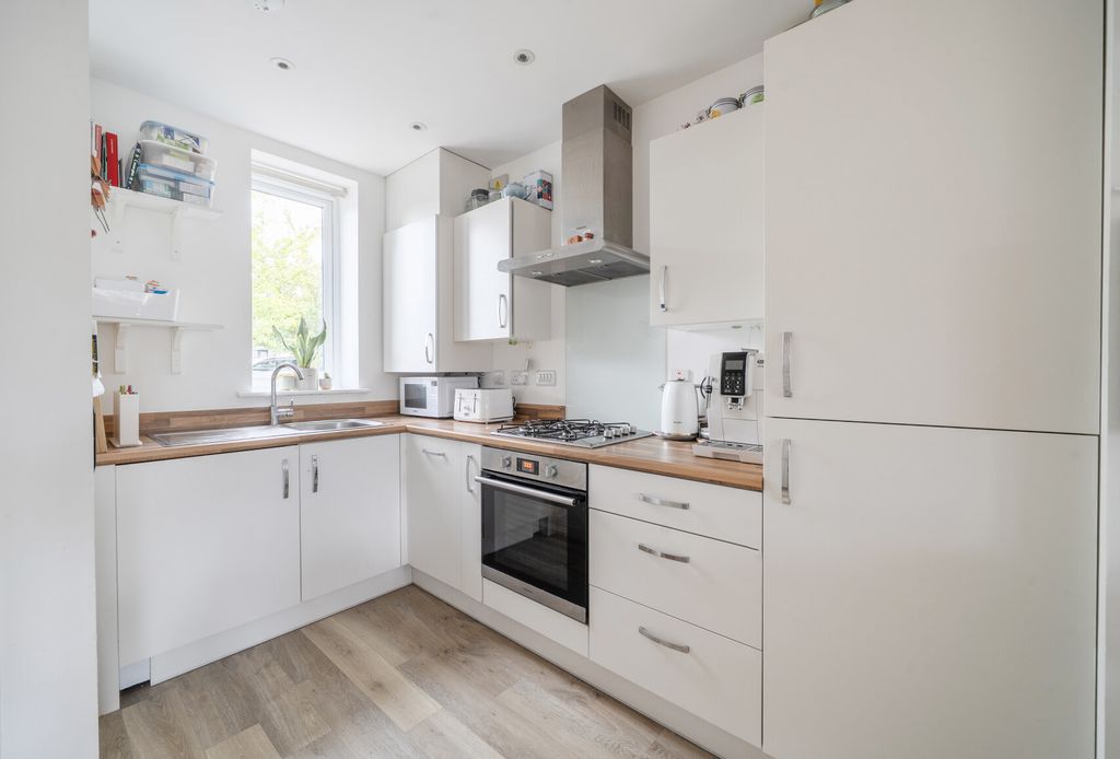 Property photo 2 of 8 1458706-16-6A0353...