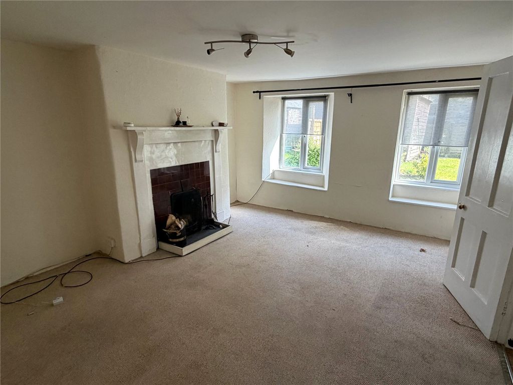 Property photo 2 of 10 Picture No. 03
