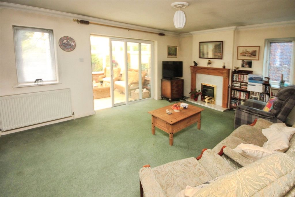 Property photo 2 of 12 Living Room