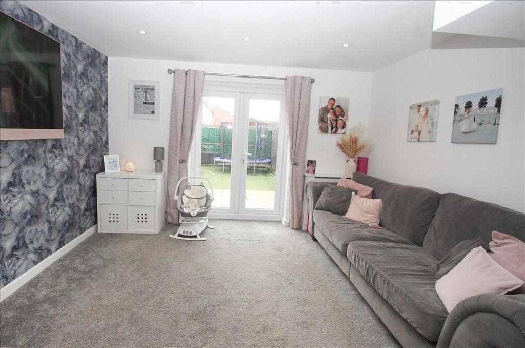 Property photo 3 of 12 Open Plan Living Room/Kitchen