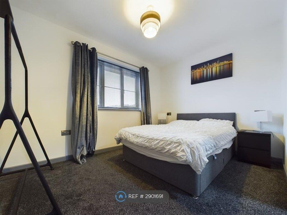 Property photo 3 of 14 Bedroom 1