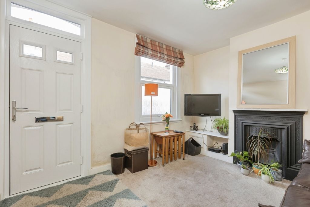 Property photo 3 of 13 Living Room