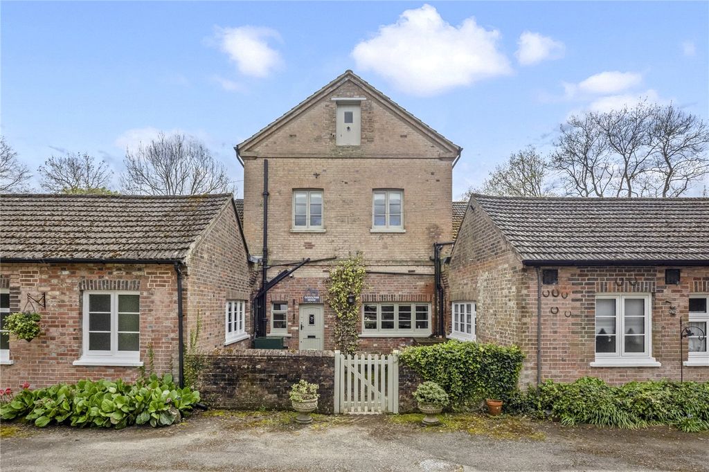 Property photo 1 of 19 Picture No. 01
