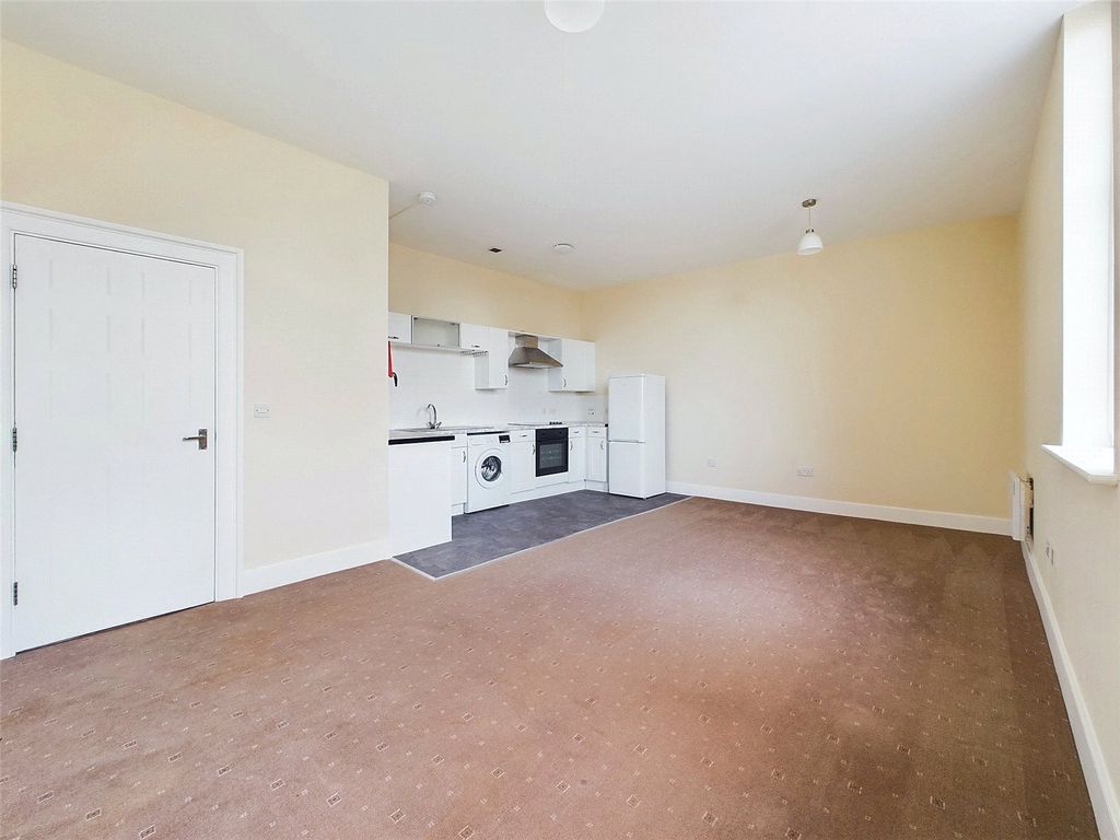 Property photo 2 of 8 Picture No. 07