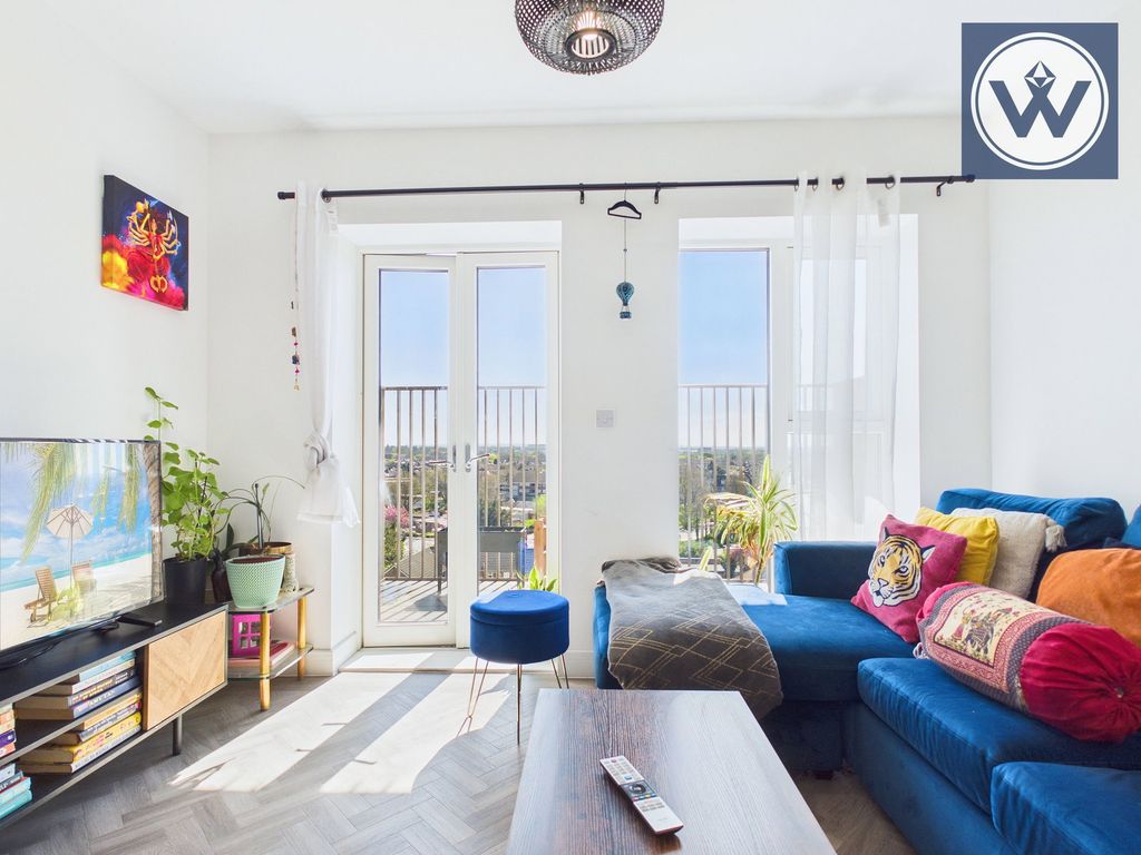 Property photo 3 of 25