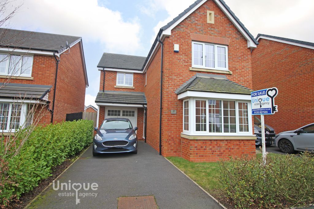 Property photo 1 of 22