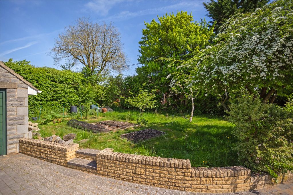 Property photo 2 of 10 Picture No. 07