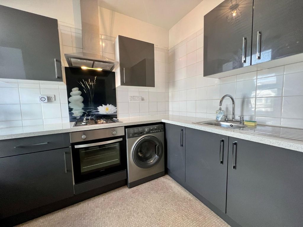 Property photo 2 of 11 6.Jpg