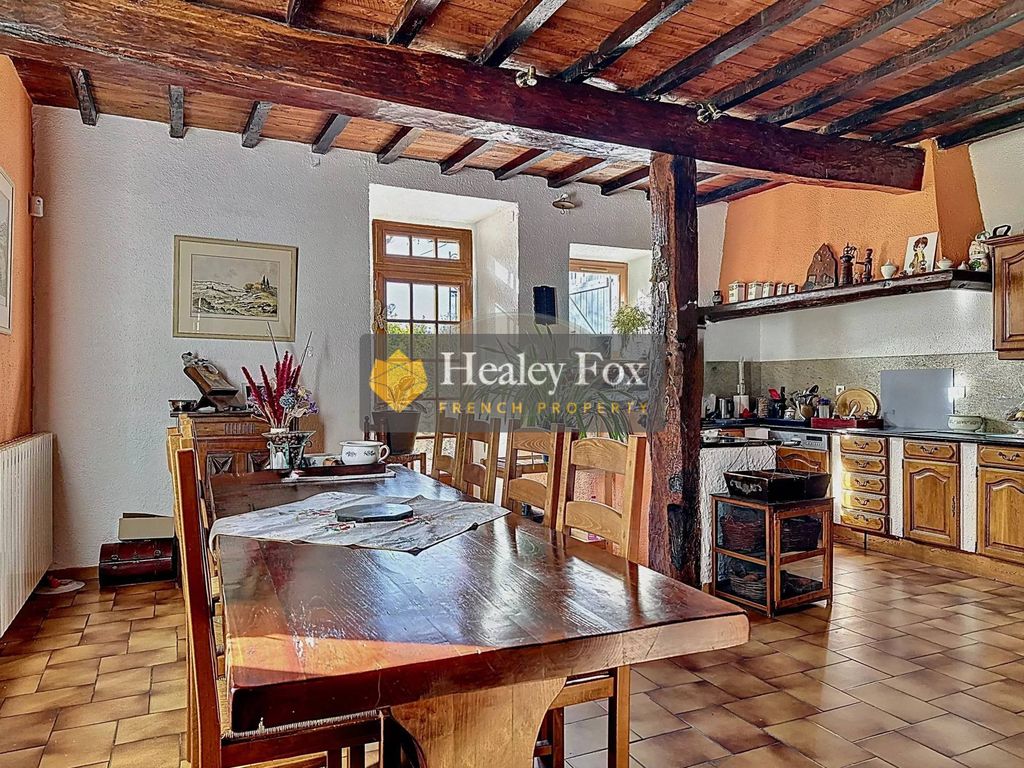 Property photo 2 of 27