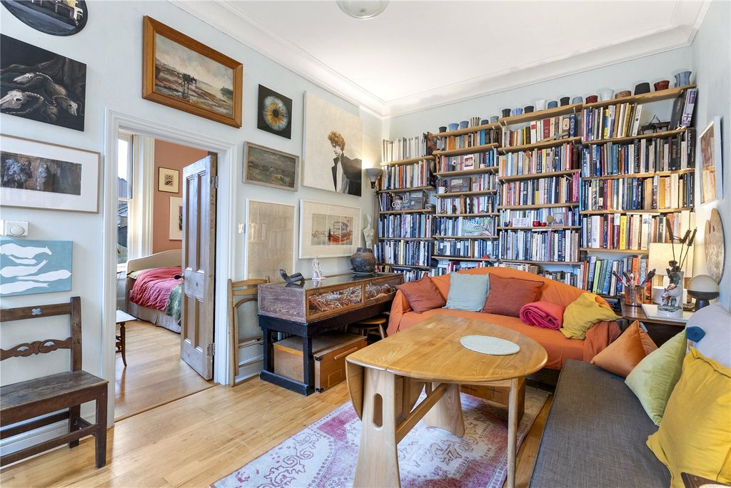 Property photo 2 of 11 Picture No. 02