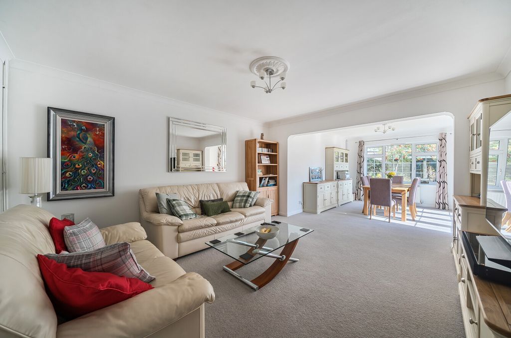 Property photo 2 of 16 1359942-1-68Da82d...