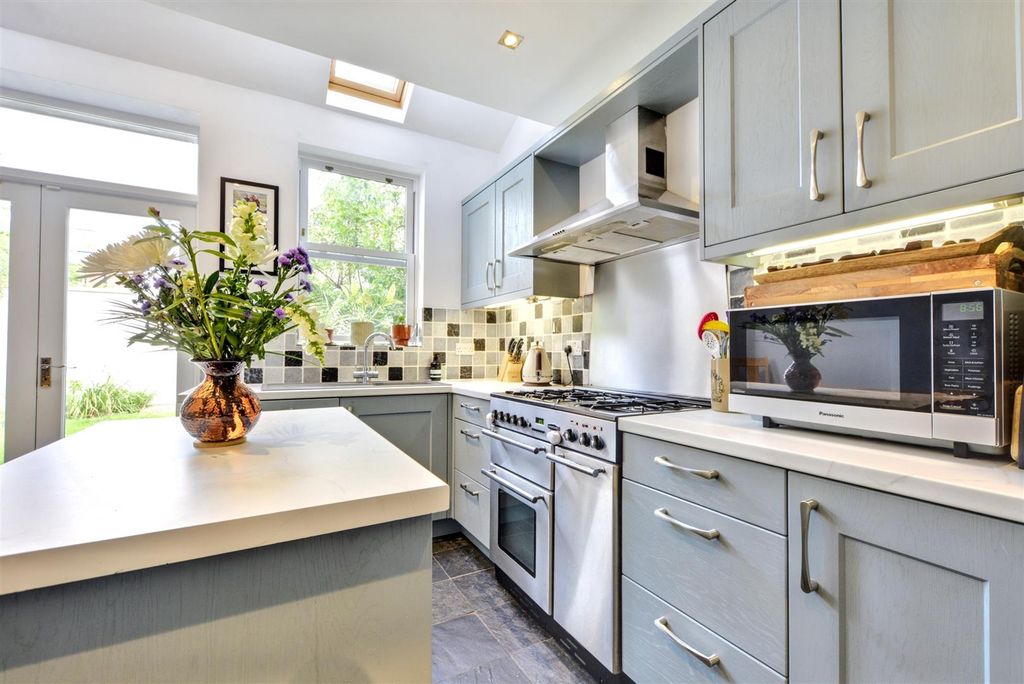 Property photo 3 of 33 Kitchen Diner_2.Jpeg