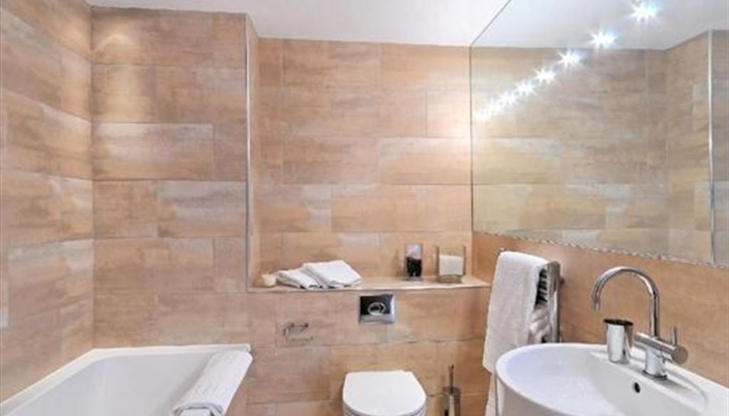 Property photo 3 of 3