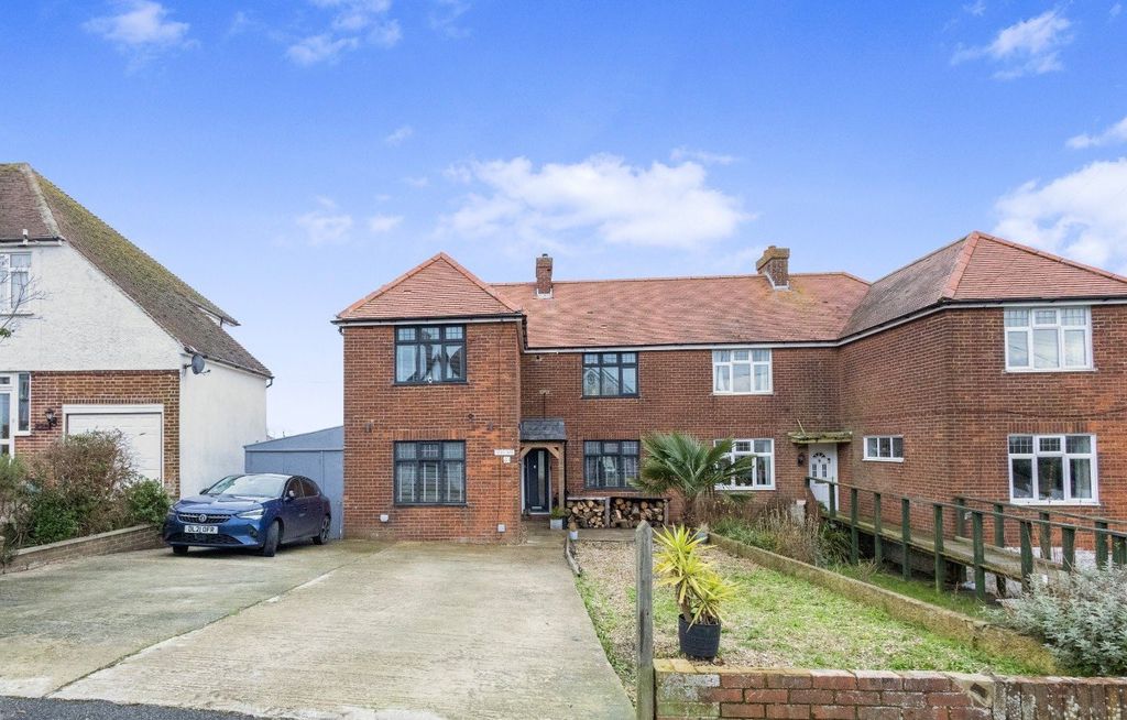 Property photo 1 of 28 Frontage