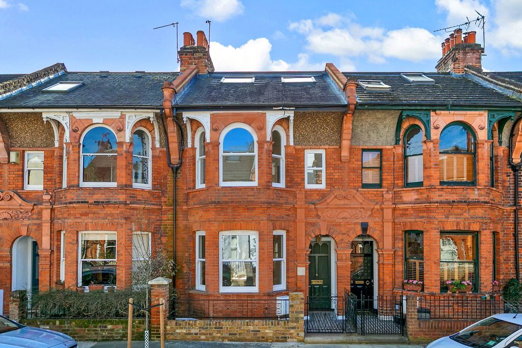 Property photo 1 of 16