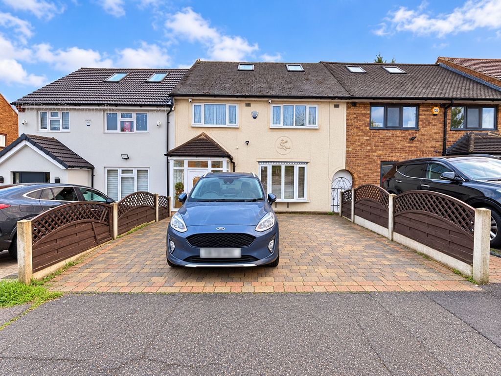 Property photo 1 of 32