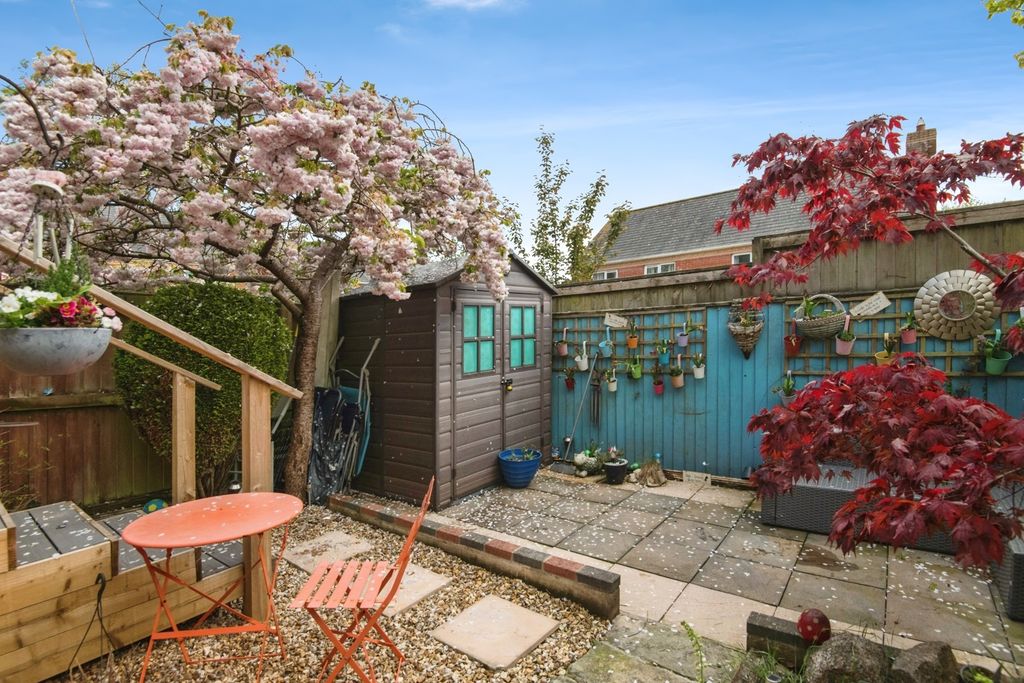 Property photo 3 of 15 Garden