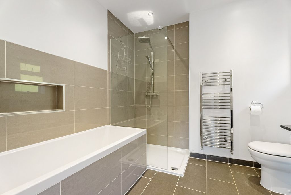 Additional image 31 of 6 bed detached house for salePine Grove, Brookmans Park AL9