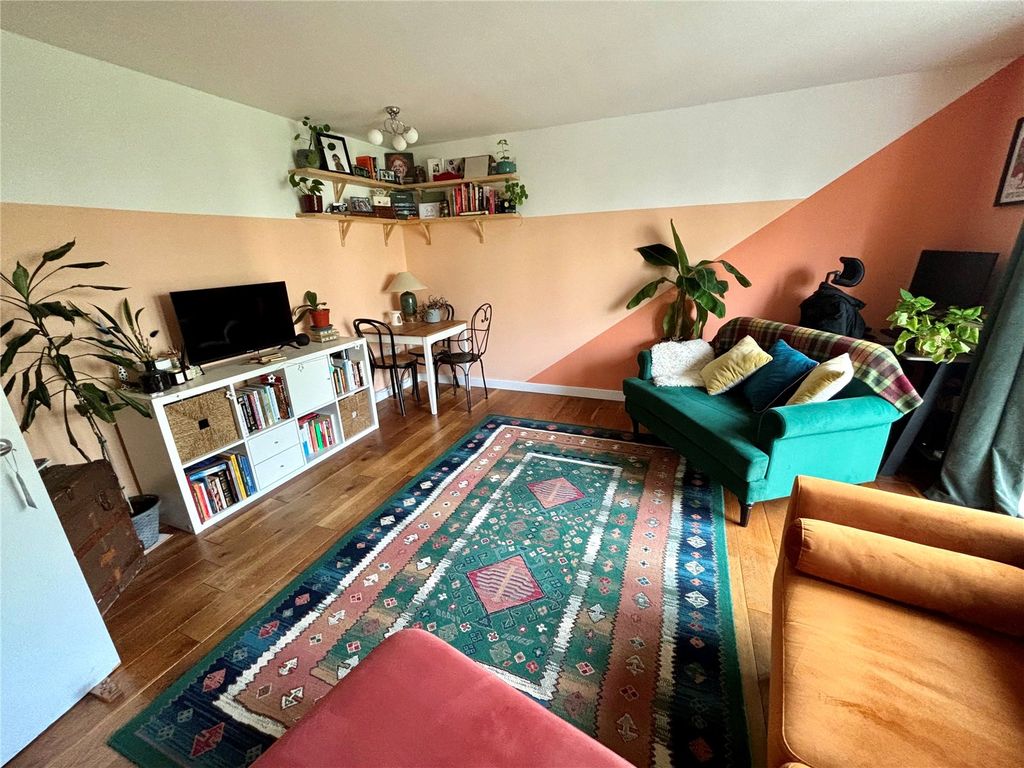 Property photo 3 of 11 Picture No. 06