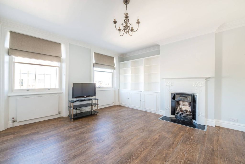 Property photo 2 of 9
