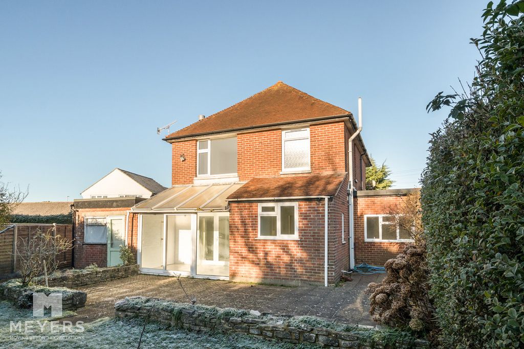 Property photo 2 of 19