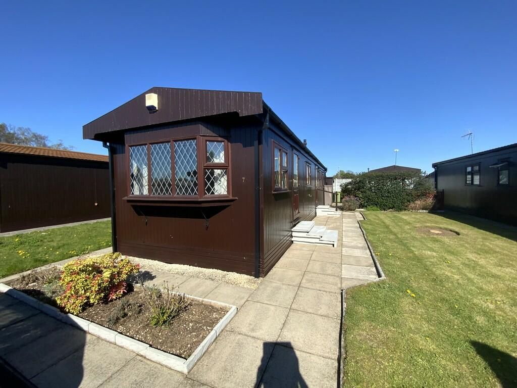 Property photo 1 of 10 7 Cedar Avenue The Elms 8.Jpeg