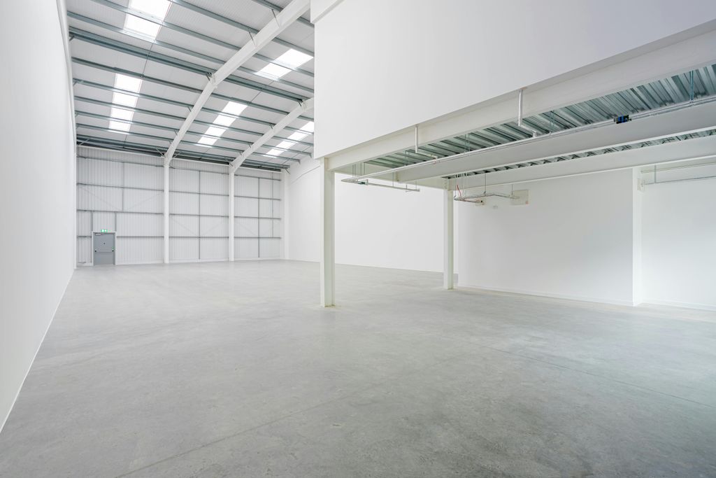 Property photo 3 of 6 Trade City Luton_June 29 2022_16Hdr.Jpg