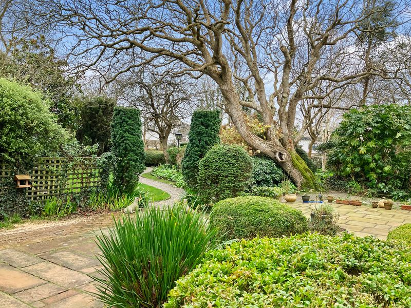 Property photo 2 of 38 Photo 38