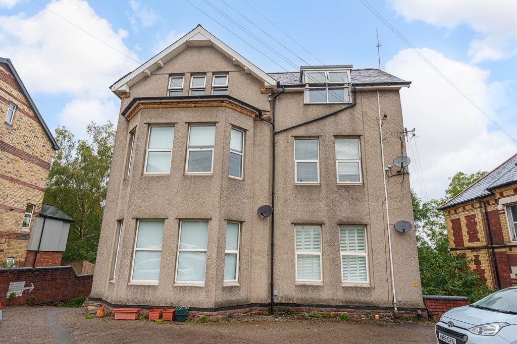 Property photo 1 of 19
