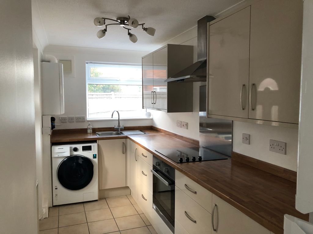 Property photo 2 of 8