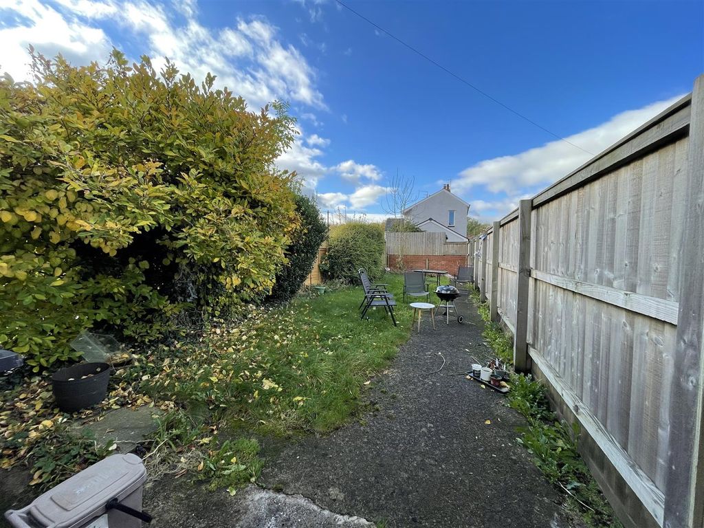 Property photo 3 of 15