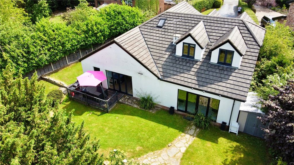 Property photo 2 of 22 Picture No. 25