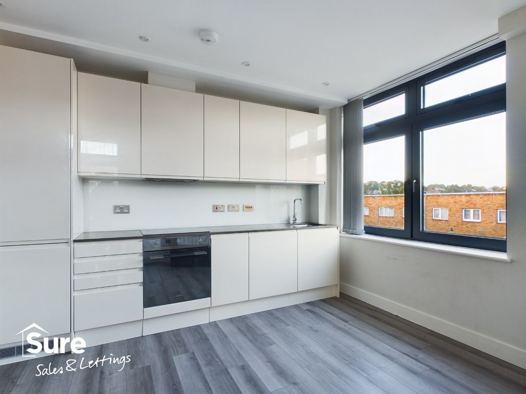 Property photo 2 of 12 2797383