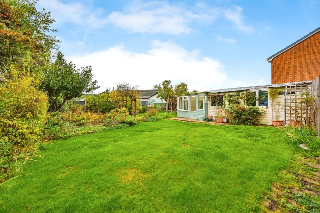 Property photo 2 of 17 External