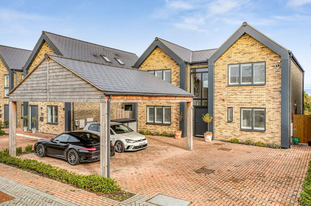 Property photo 1 of 31 Front