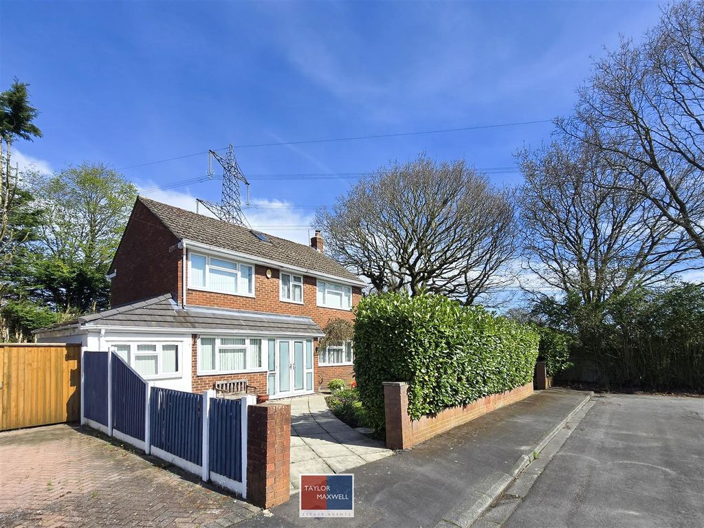 Property photo 3 of 33 Front