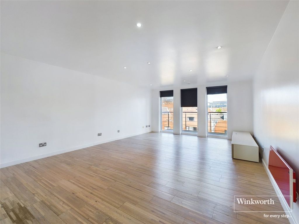 Property photo 2 of 13 Picture No. 21