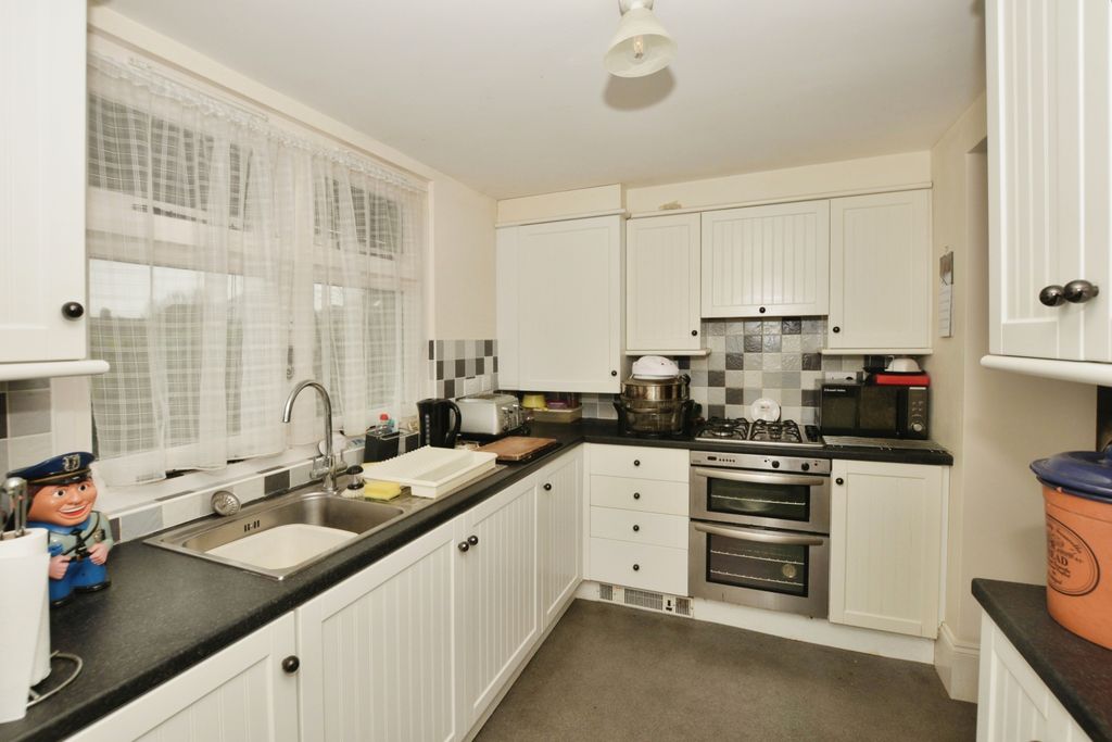 Property photo 3 of 13 Photography