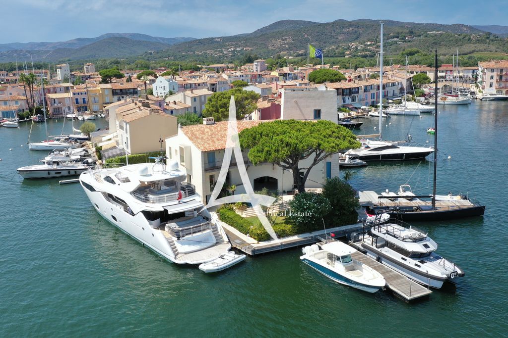 Property photo 2 of 9 Moorings