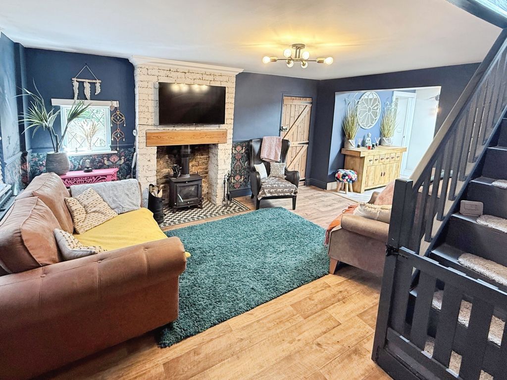 Property photo 3 of 44 Gallery