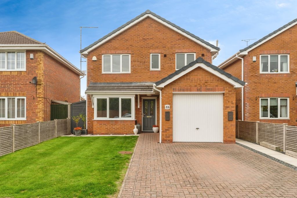 Property photo 1 of 17 Front