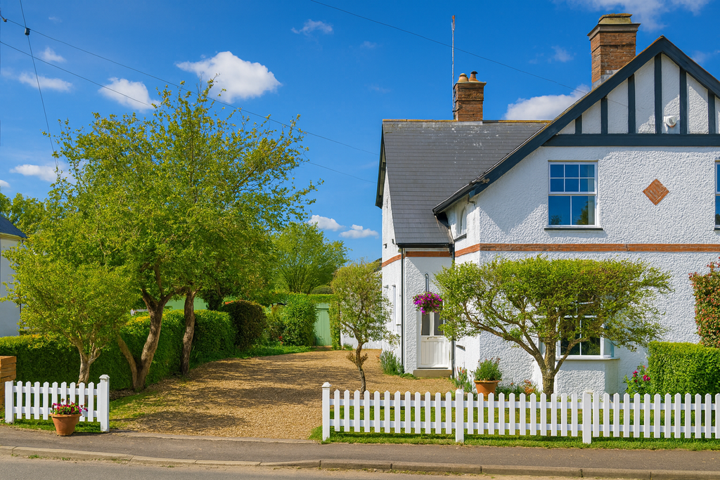 Property photo 1 of 36