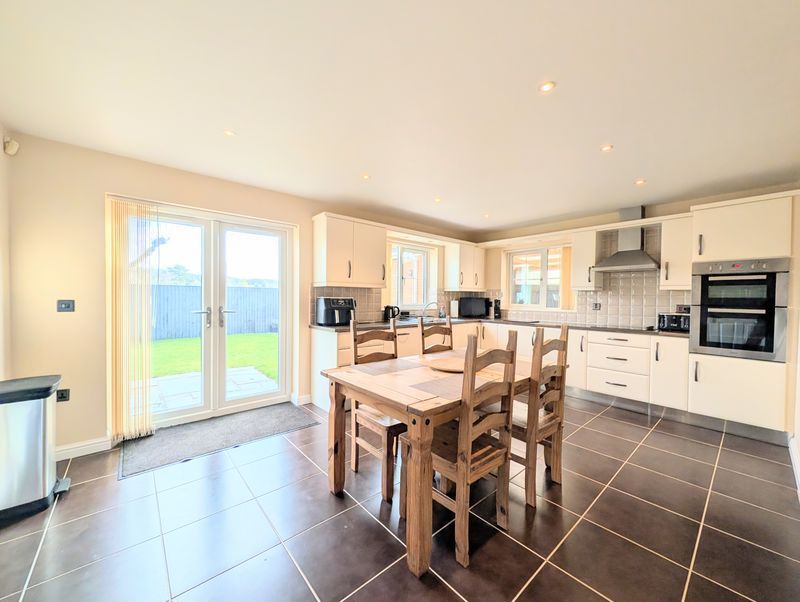 Property photo 3 of 22 Photo 20