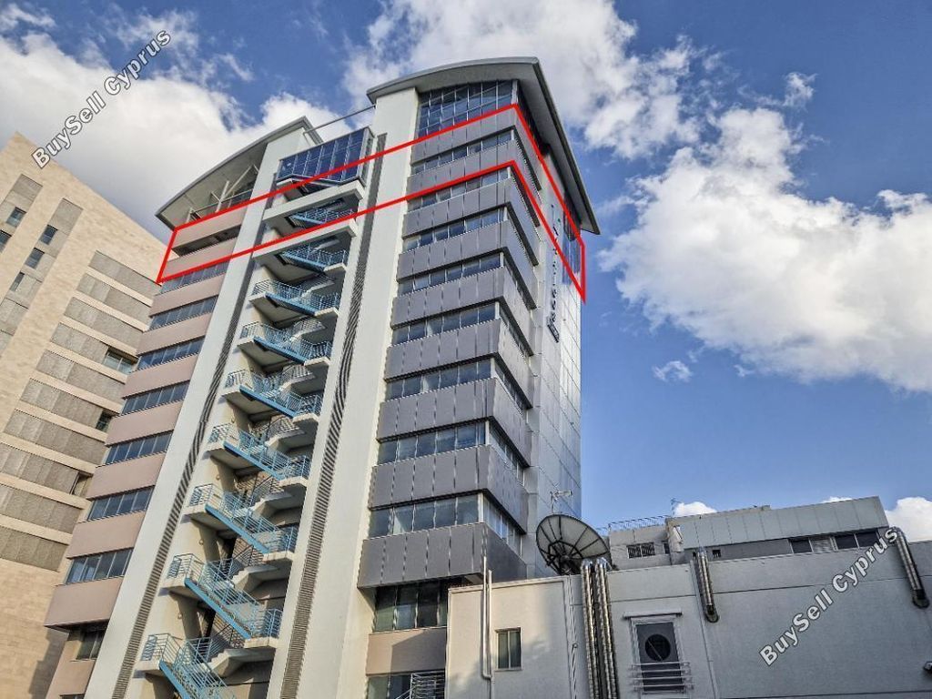 Property photo 3 of 6