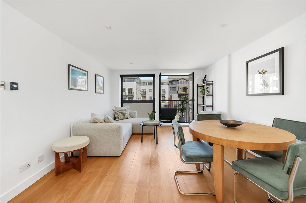 Property photo 1 of 11 Picture No. 17