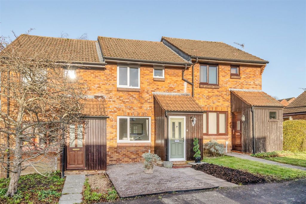 Property photo 1 of 18 1386943-19-692ee480744B2.Jpg