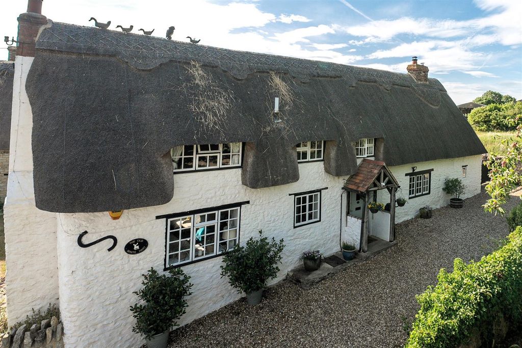 Property photo 1 of 16